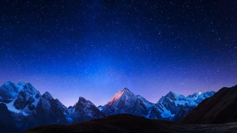 सृष्टिकर्ताको अख्‍तियार समय, स्थान, वा भूगोलद्वारा सीमित छैन, र सृष्टिकर्ताको अख्‍तियारलाई गन्ती गर्न सकिँदैन