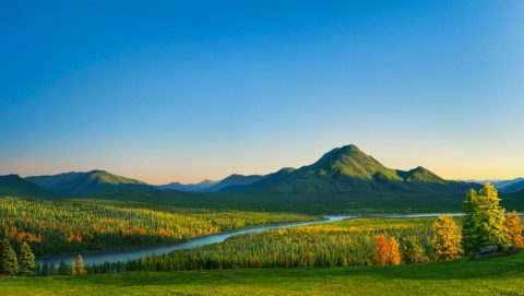 मानवजाति भ्रष्ट तुल्याइएको भए तापनि, ऊ अझै पनि सृष्टिकर्ताको अख्‍तियारको सार्वभौमिकताको अधीनमा जिउँछ