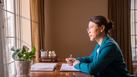 घरको बन्धनबाट मुक्त भएँ